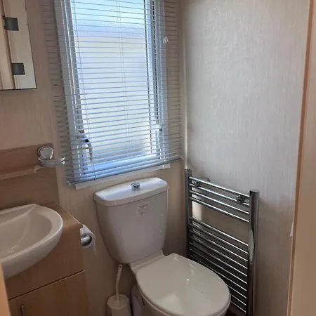Pg174 Golden Palm Resort 8 Berth Caravan With Decking Chapel St. Leonards Exterior foto