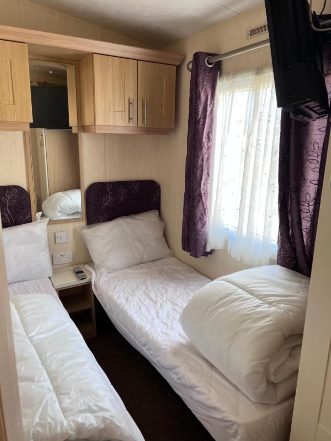 Apartment Pg174 Golden Palm 8 Berth Caravan With Decking Chapel Saint Leonards
