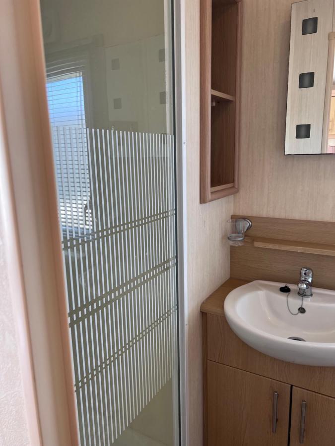 Apartment Pg174 Golden Palm 8 Berth Caravan With Decking *